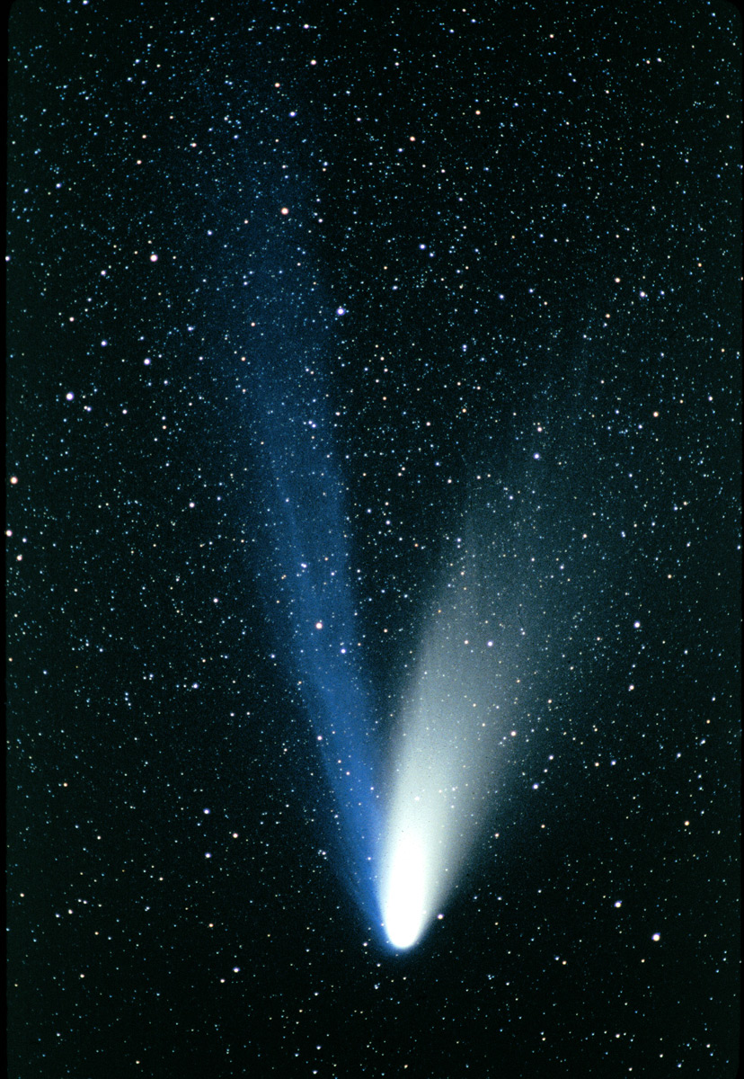 COMET HALE BOOP C/1995 O1