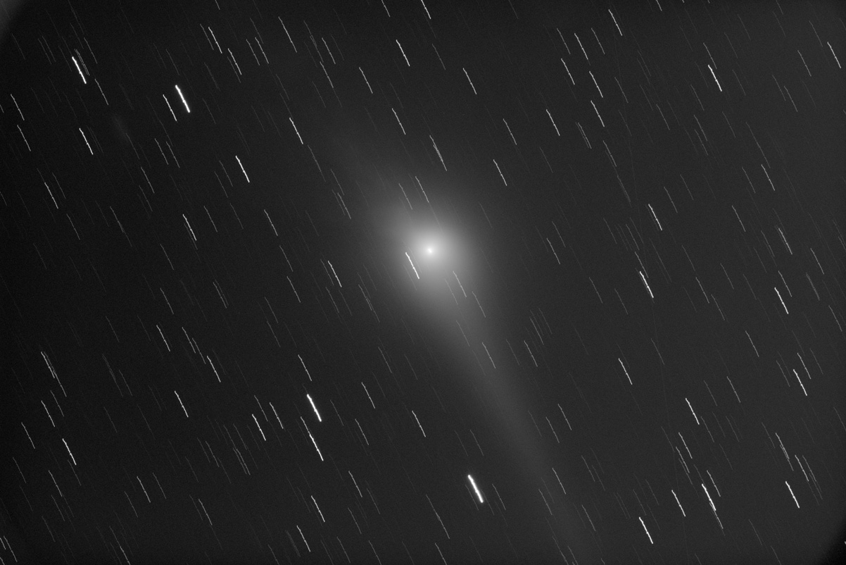 COMET HALE BOOP C/1995 O1